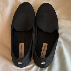 Steve Madden Black Flats with Cushioned Footbed